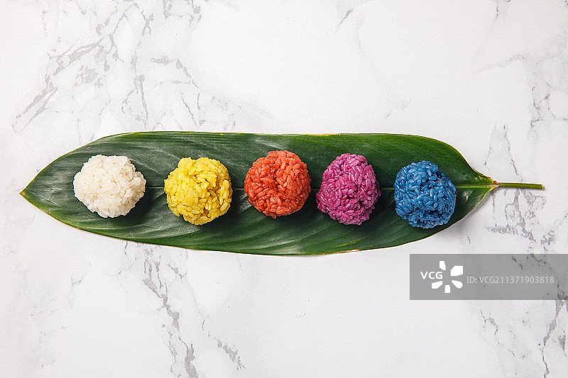 广西传统美食五色糯米饭图片素材