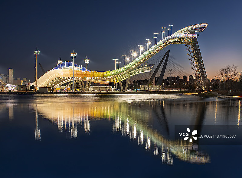 夜幕下的图片素材