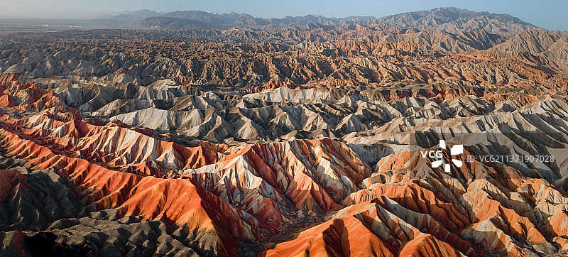 甘肃省河西走廊大西北甘州张掖市七彩丹霞彩色丘陵风景区图片素材