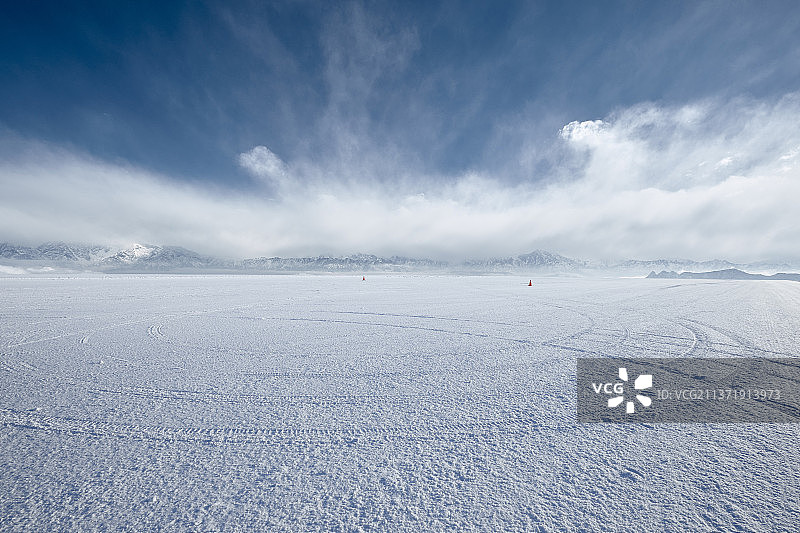 雪山云景冰雪地面广场图片素材