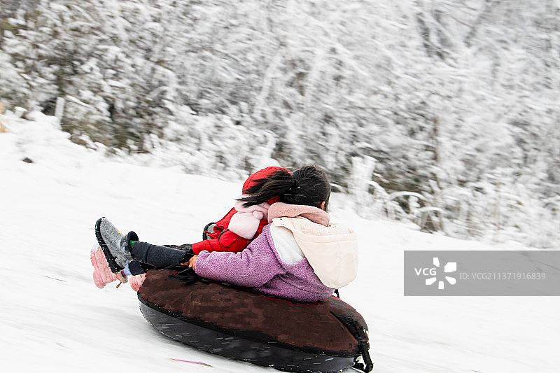 《滑雪乐》图片素材