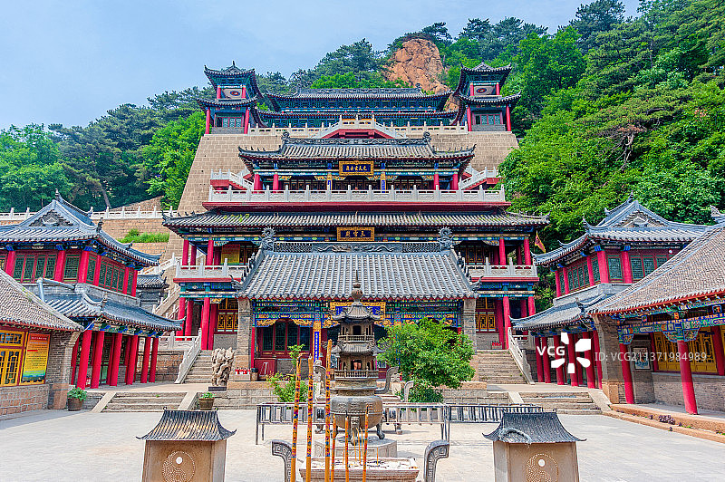 中国辽宁鞍山千山仙人台五龙宫图片素材