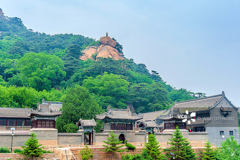 中国辽宁鞍山千山仙人台中会寺图片素材
