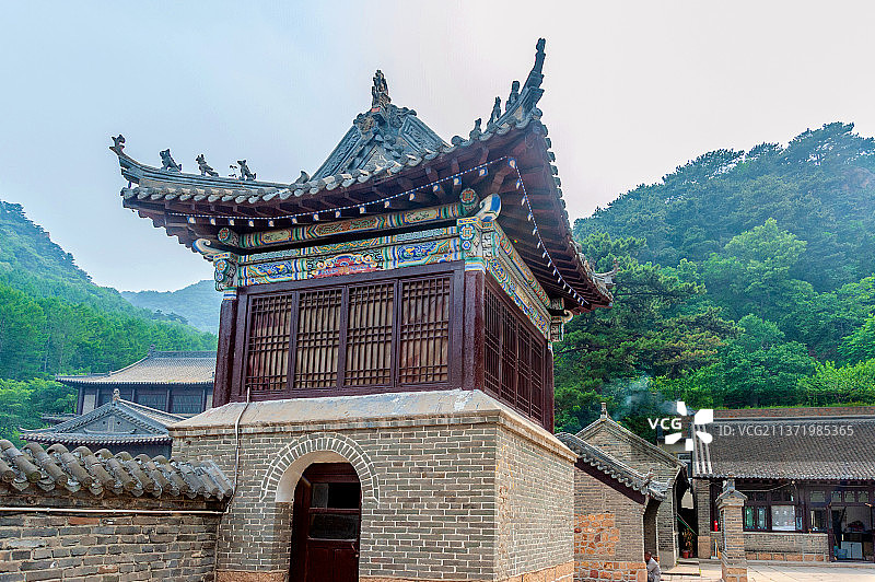 中国辽宁鞍山千山仙人台中会寺图片素材