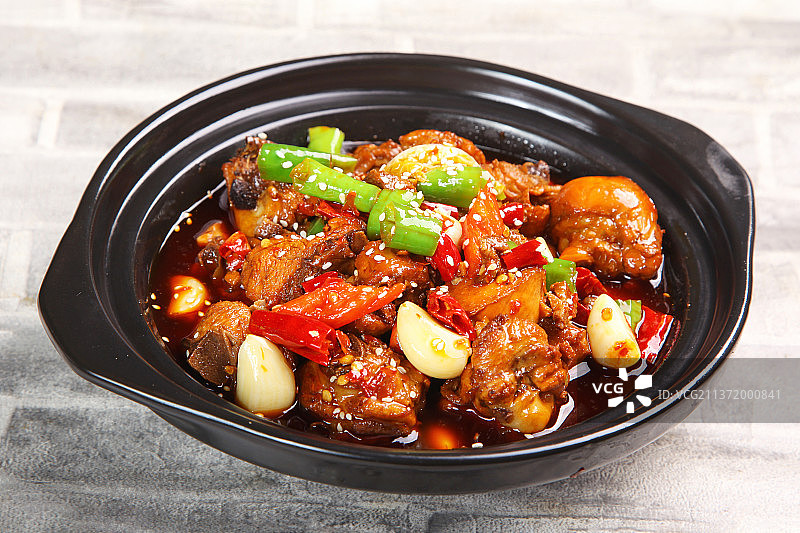 中餐美食-大盘炒鸡图片素材