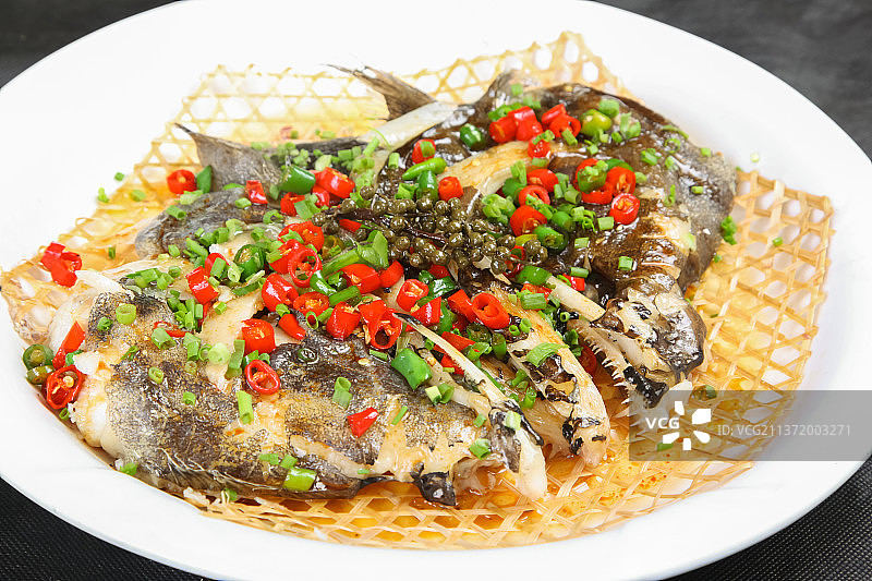 中餐美食-双椒鲽鱼头图片素材