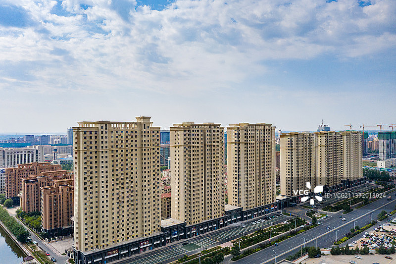 航拍内蒙巴彦淖尔帕纳溪谷小区图片素材