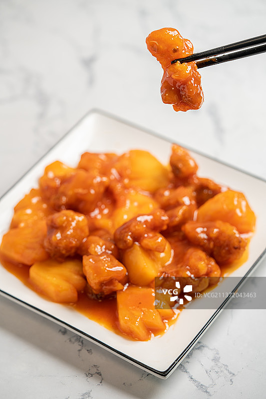 广东特色名菜菠萝咕咾肉图片素材
