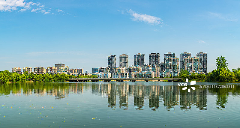 杭州滨江区白马湖公园 白马湖小区 城市住宅小区环境 房地产楼房 宜居城市图片素材