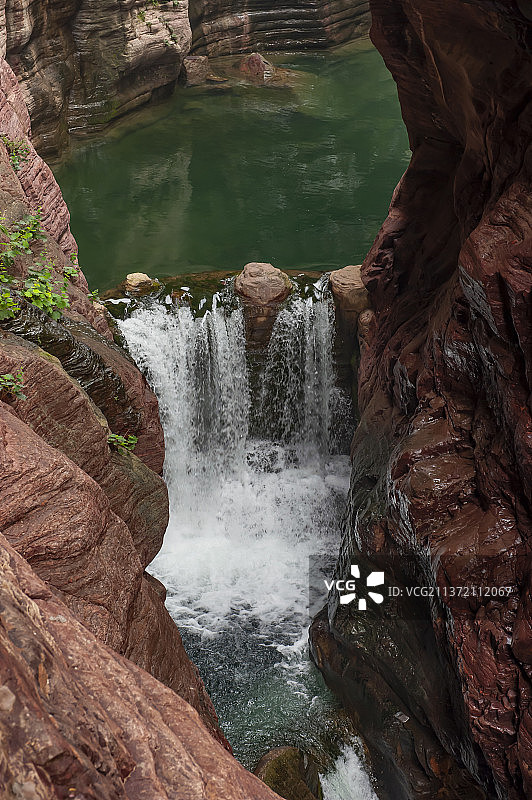 瀑布与溪流图片素材