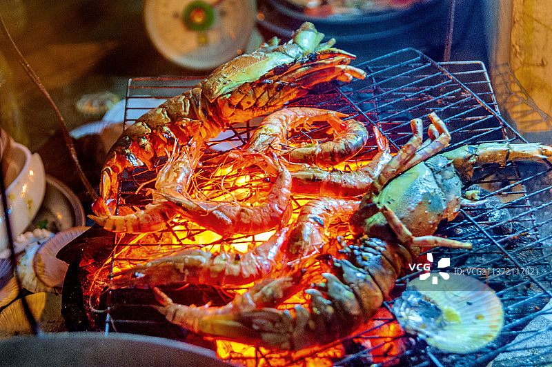 越南芽庄烤龙虾图片素材
