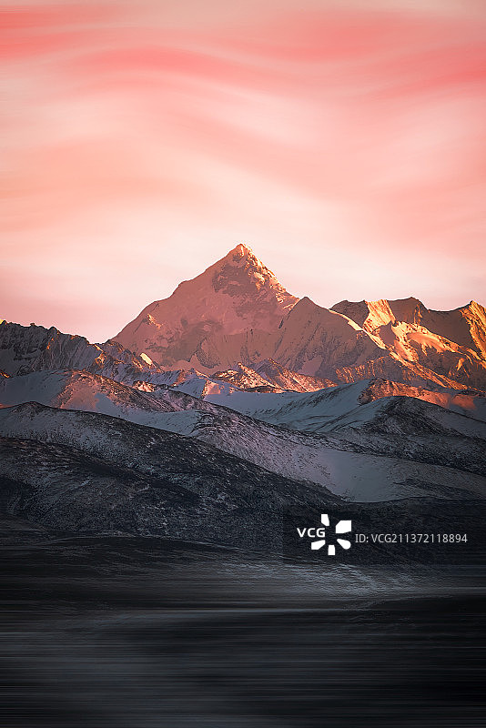 贡嘎山日落，川西，日照金山图片素材