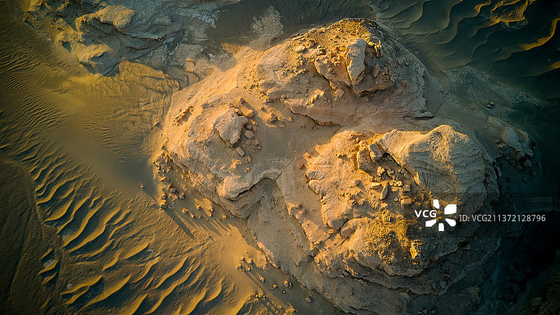 敦煌 雅丹 戈壁 荒凉 荒漠 西部 夕阳 历史图片素材