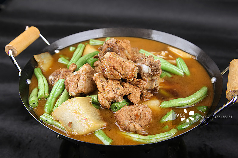 中餐美食-豆角炖排骨图片素材