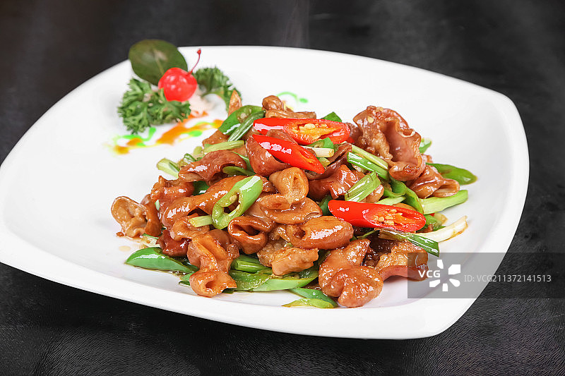 中餐美食-风味烧肥肠图片素材