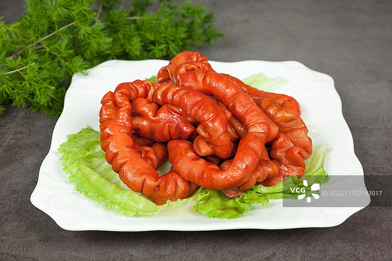 中餐美食-熏肥肠图片素材