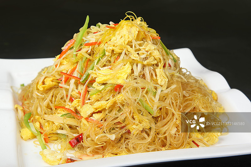 中餐美食-粉丝炒莲白图片素材