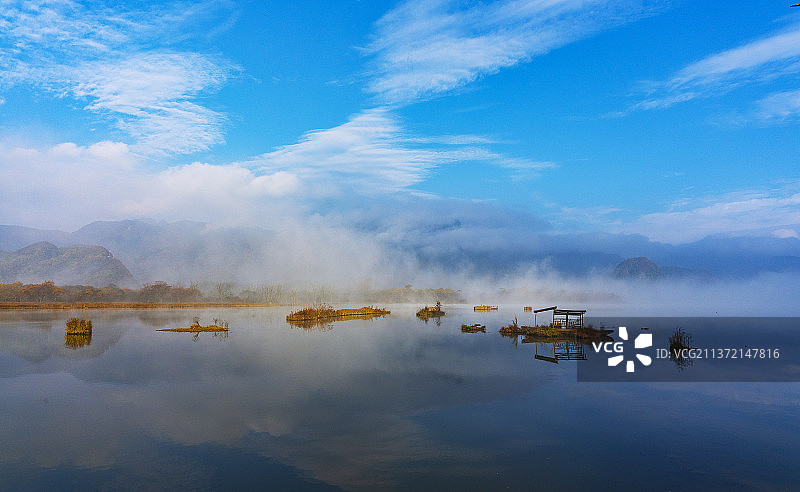 美轮美奂大九湖晨景图片素材