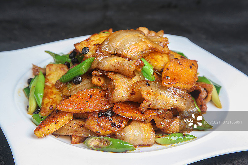 中餐美食-金饼回锅肉图片素材