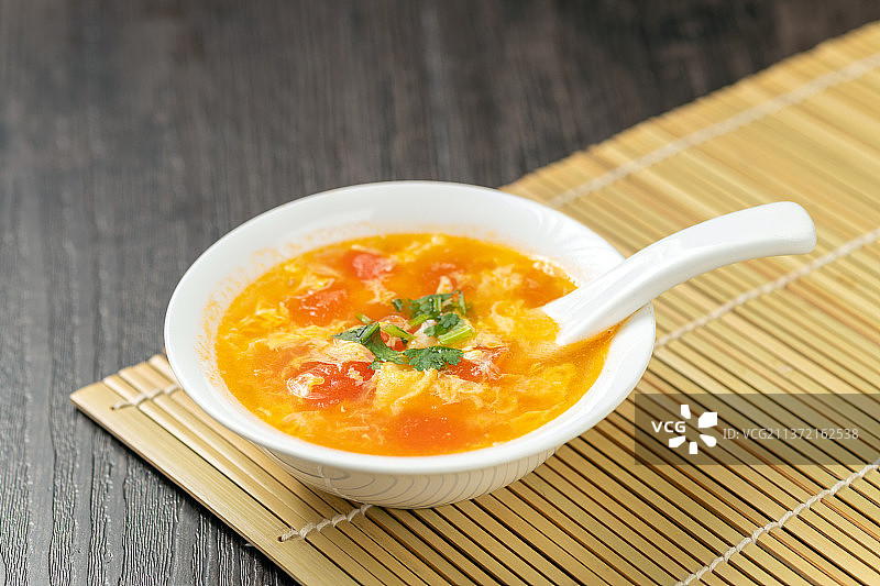 番茄鸡蛋汤特写图片素材