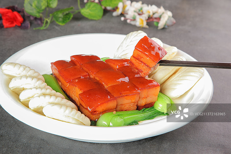 中餐美食-荷叶饼红烧肉图片素材