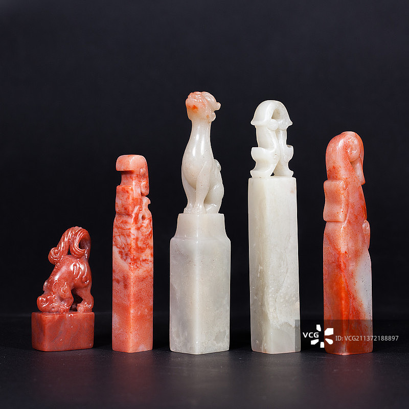 老挝石古兽钮套章图片素材