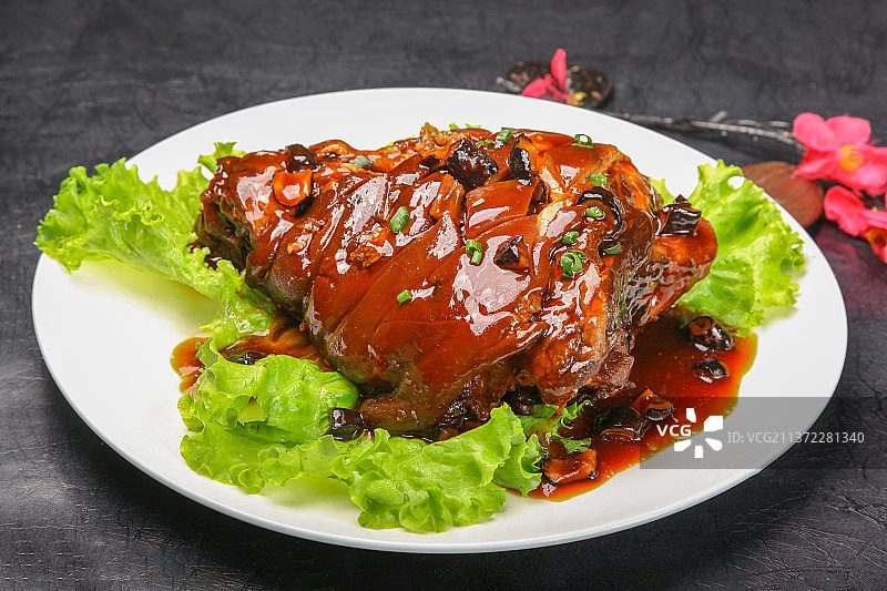 中餐美食-红扒肘子图片素材