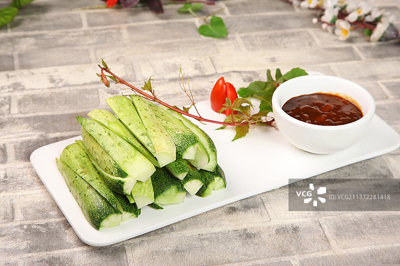 中餐美食-黄瓜蘸酱图片素材
