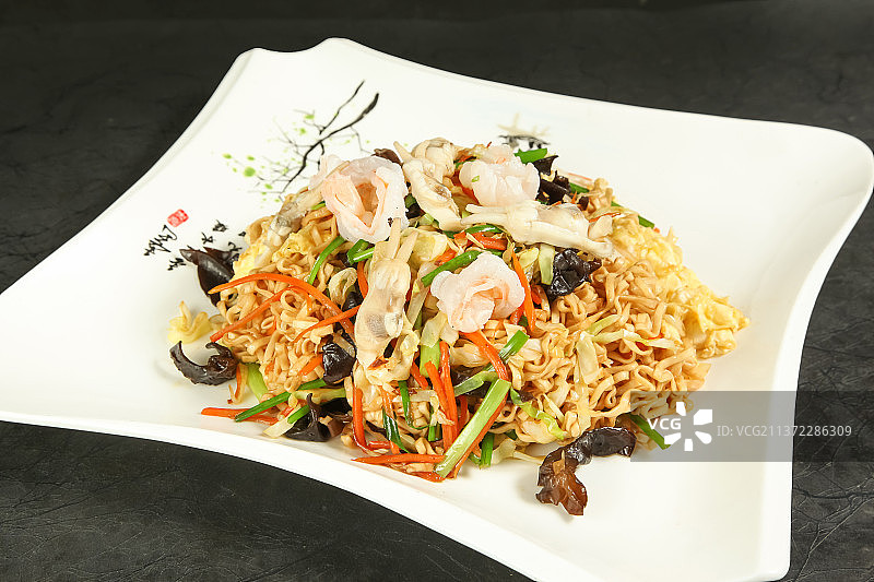 中餐美食-海鲜炒面图片素材