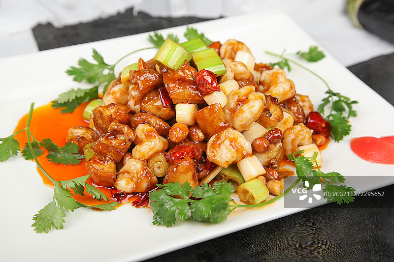 中餐美食-宫爆虾球图片素材