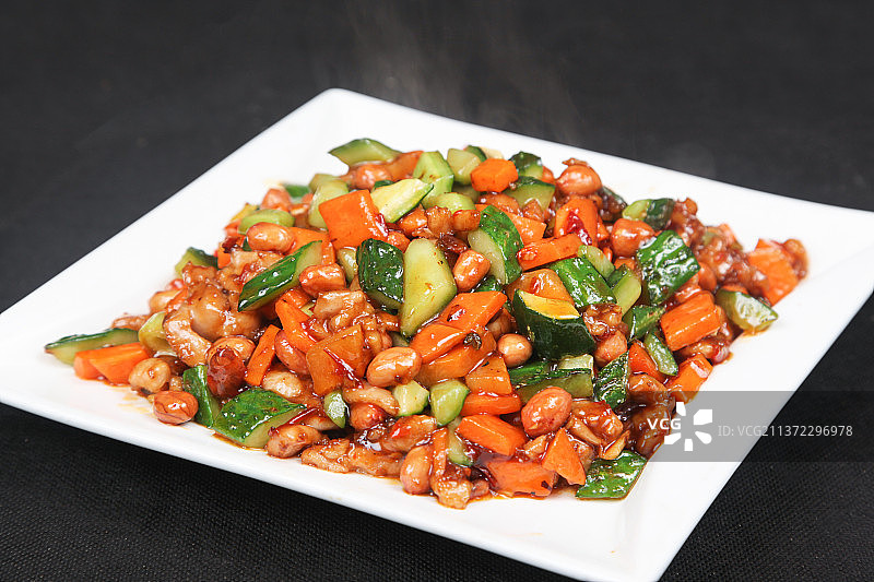 中餐美食-宫保鸡丁图片素材