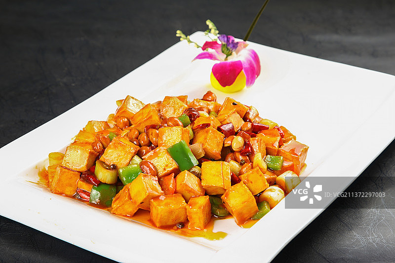 中餐美食-宫保鸡蛋豆腐图片素材