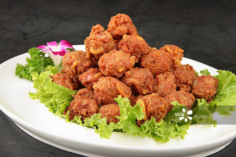中餐美食-干炸丸子图片素材