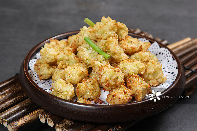 中餐美食-干炸丸子图片素材