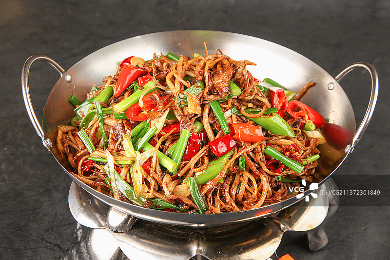 中餐美食-干锅茶树菇图片素材