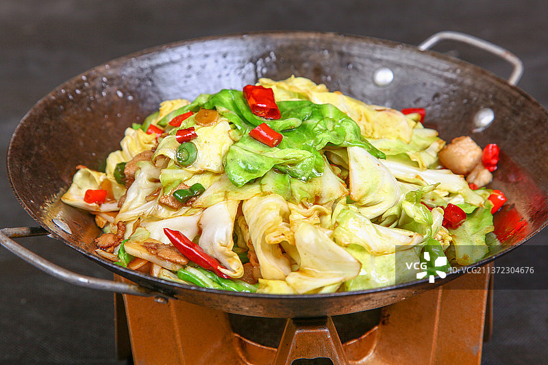 中餐美食-干锅手撕包菜图片素材