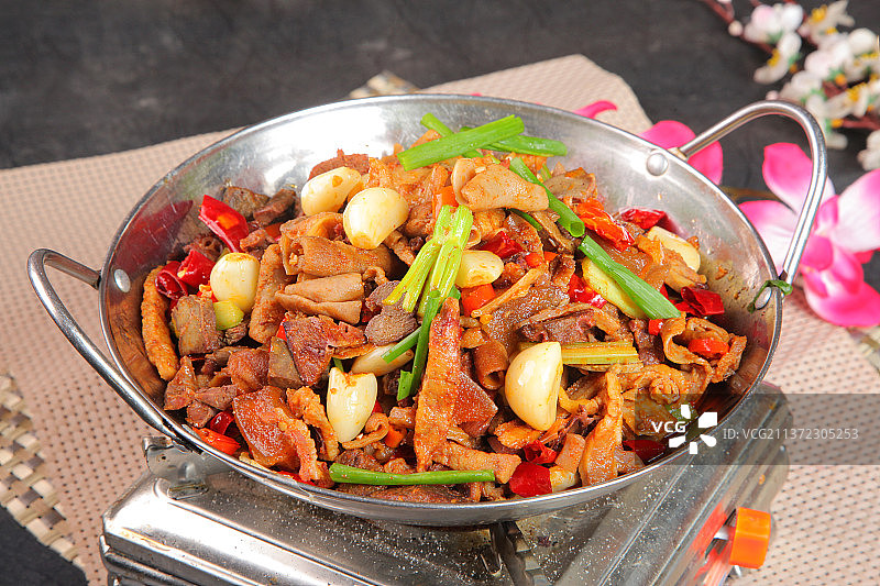 中餐美食-干锅牛杂图片素材