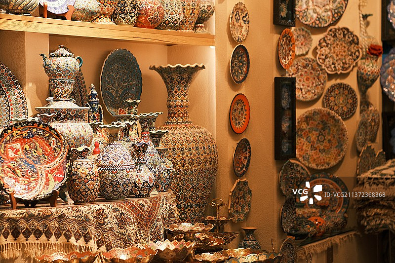 新疆乌鲁木齐国际大巴扎-中亚瓷器图片素材