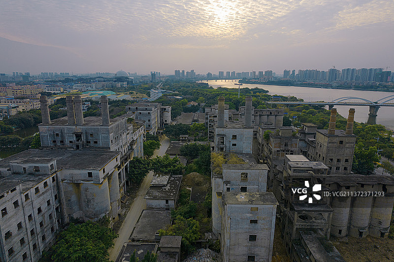 东莞废墟｜即将被改造的水泥厂图片素材