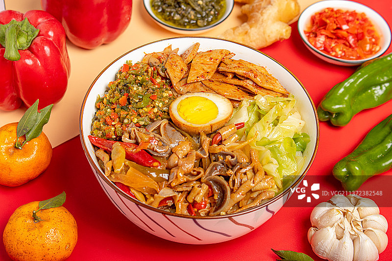 泡椒鸡杂套餐饭图片素材