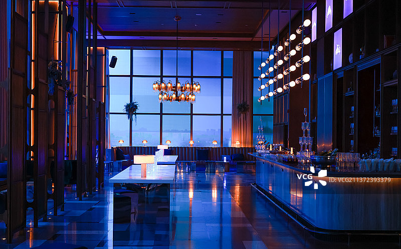 五星级酒店的酒吧空间图片素材