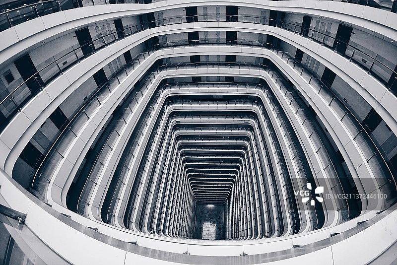 坐井观天图片素材