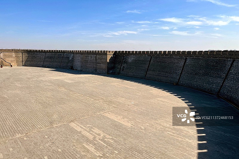 城墙内部光影图片素材