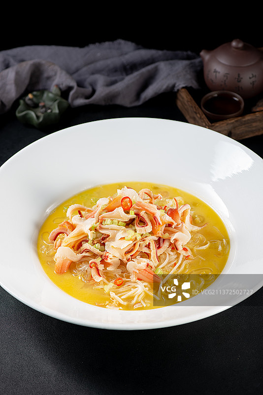 红珊蚌烩酸萝卜图片素材