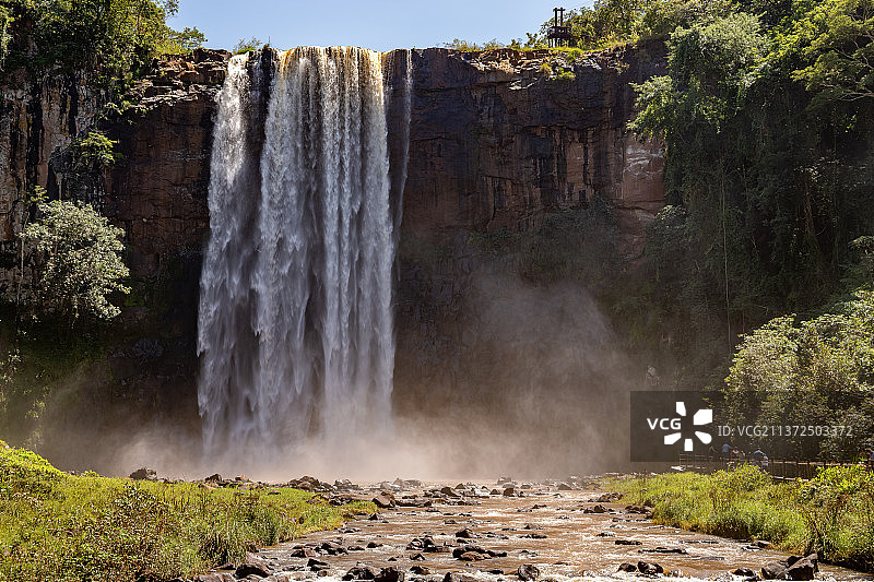 苏库里乌市政自然公园的瀑布图片素材