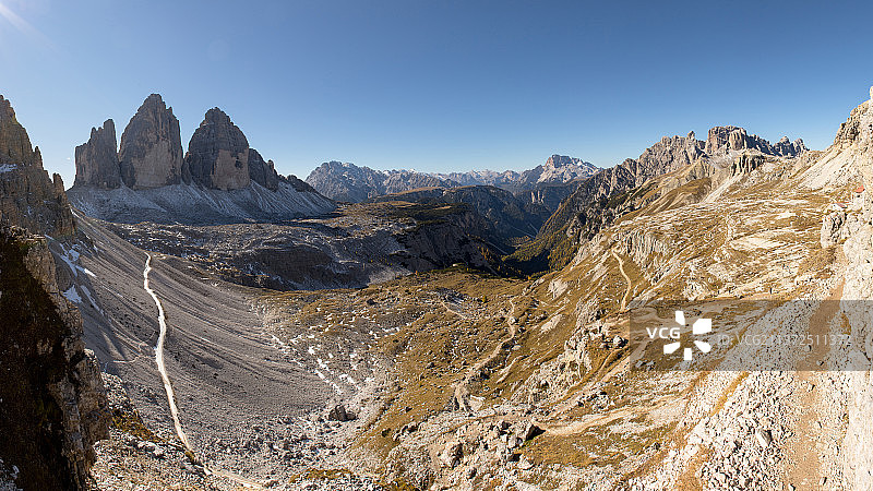 意大利三峰山全景图片素材