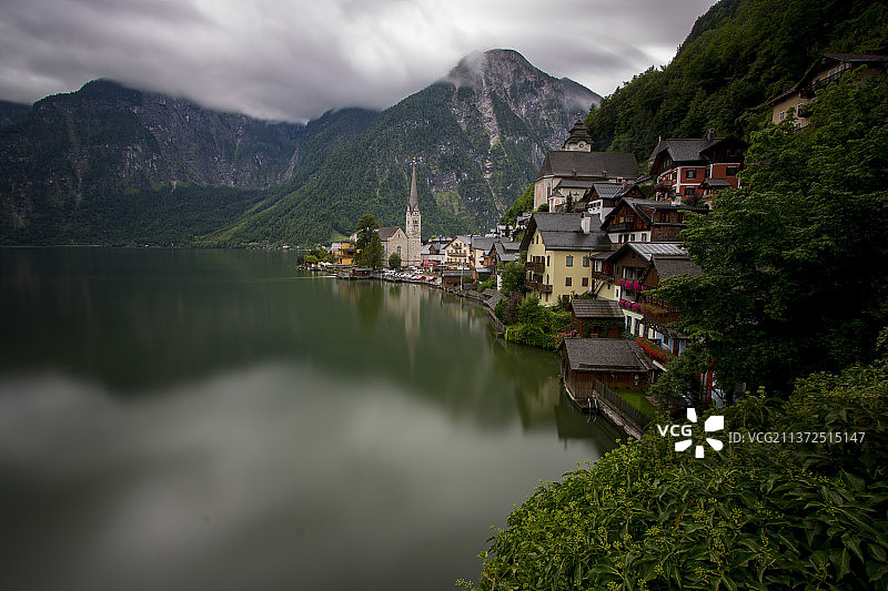 哈尔施塔特湖的建筑与天空美景图片素材