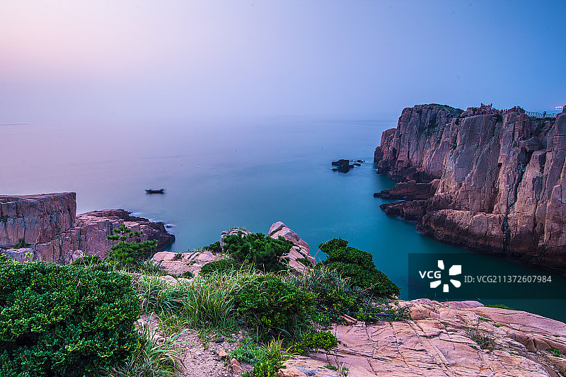 东崖绝壁图片素材