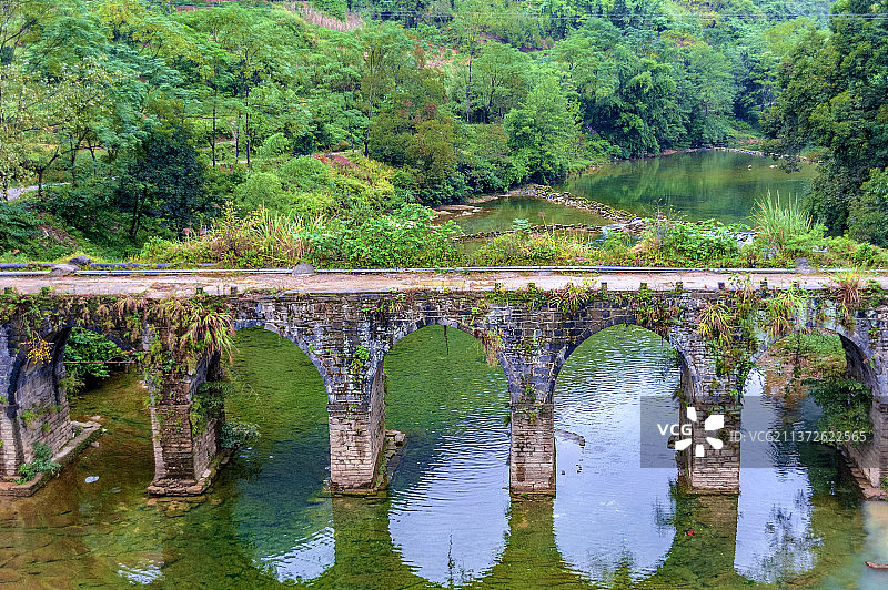 中国贵州黔南荔波双溪古桥图片素材