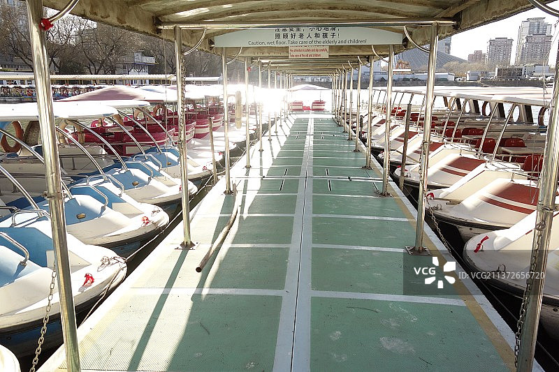 公园游船码头图片素材